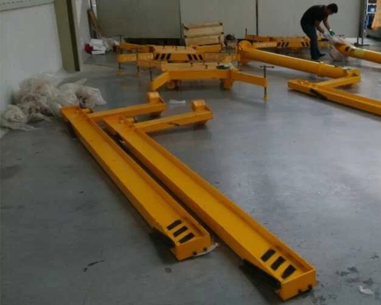 移動(dòng)懸臂吊起重機(jī)